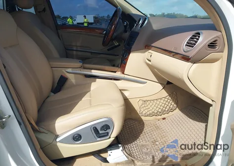 2009 Mercedes-Benz Gl 320 Bluetec 4Matic z USA, uszkodzony, nr VIN 4JGBF25E69A507401